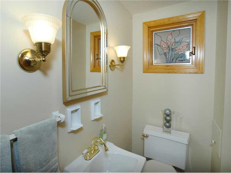 222 Seanor Road Irwin, PA 15642 - Photo 13 of 23 Partial Bath.