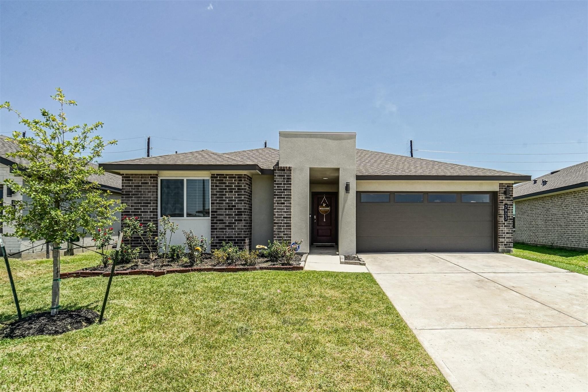 7923 Suffolk Vly Lane Rosharon, TX 77583 - Photo 2 of 28
