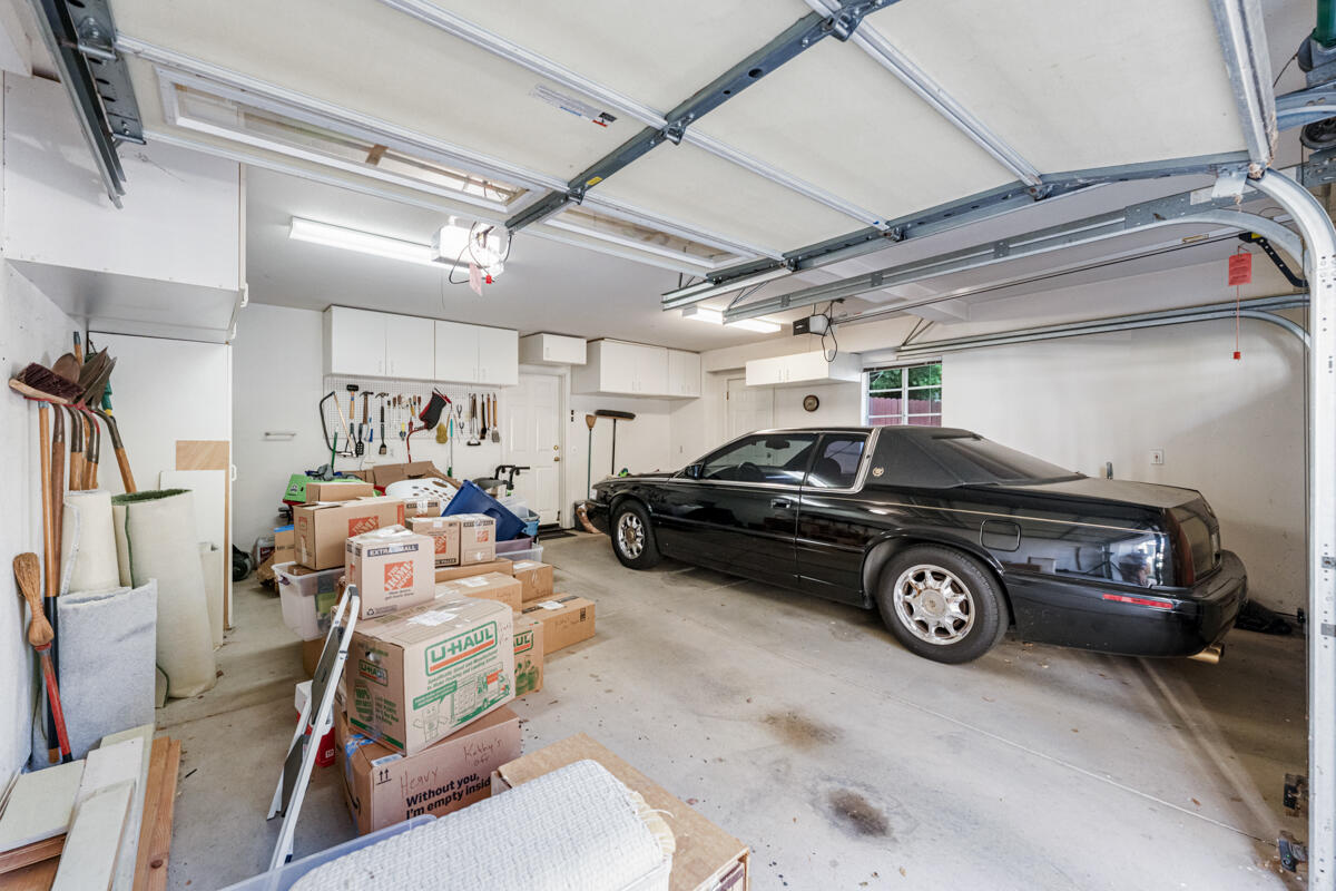 5019 Whitney Court Santa Barbara, CA 93111 - Photo 26 of 34 a view of a car in garage