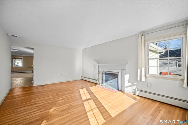 $327,900 | 30 Jackson Street, Windsor Locks, CT 06096