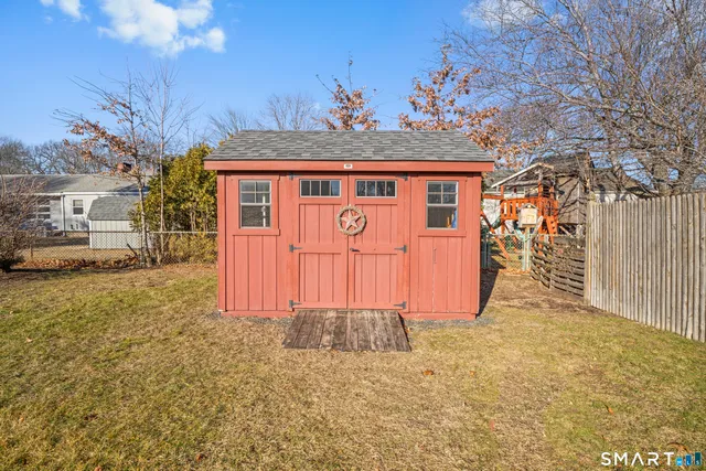 $327,900 | 30 Jackson Street, Windsor Locks, CT 06096