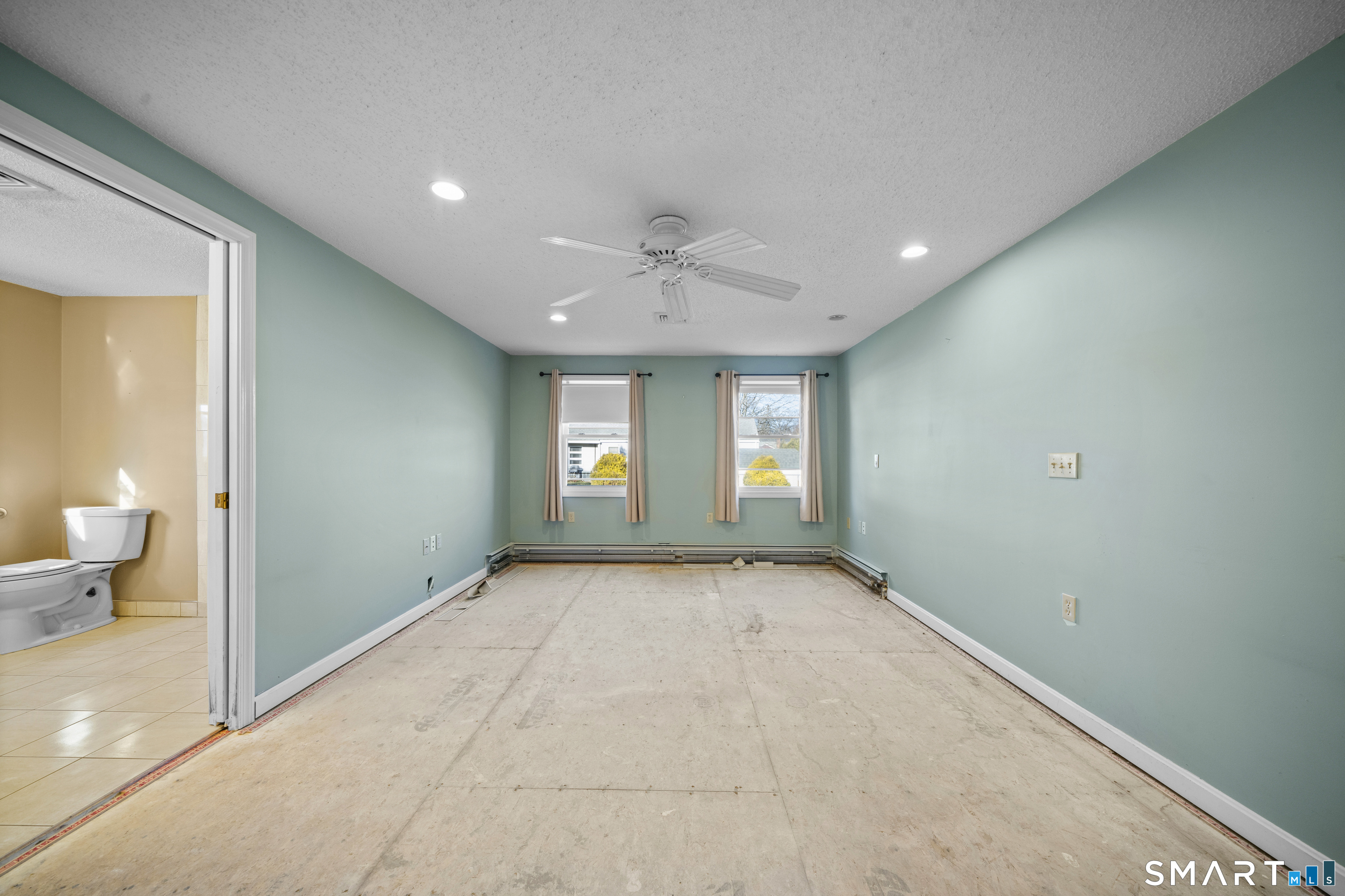 30 Jackson Street Windsor Locks, CT 06096 - Photo 9 of 38