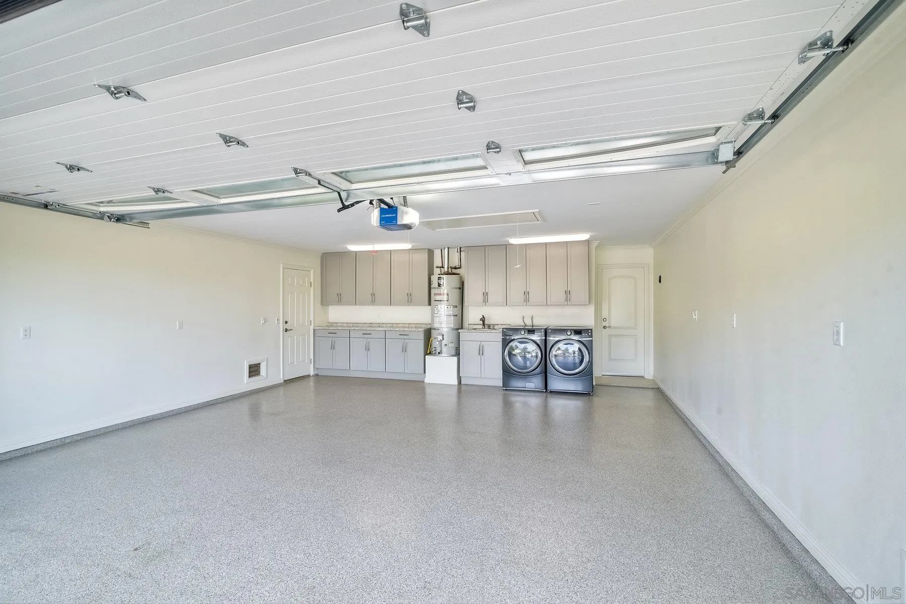 17533 St Andrews Drive Poway, CA 92064 - Photo 29 of 56 a view of a livingroom with furniture and a ceiling fan