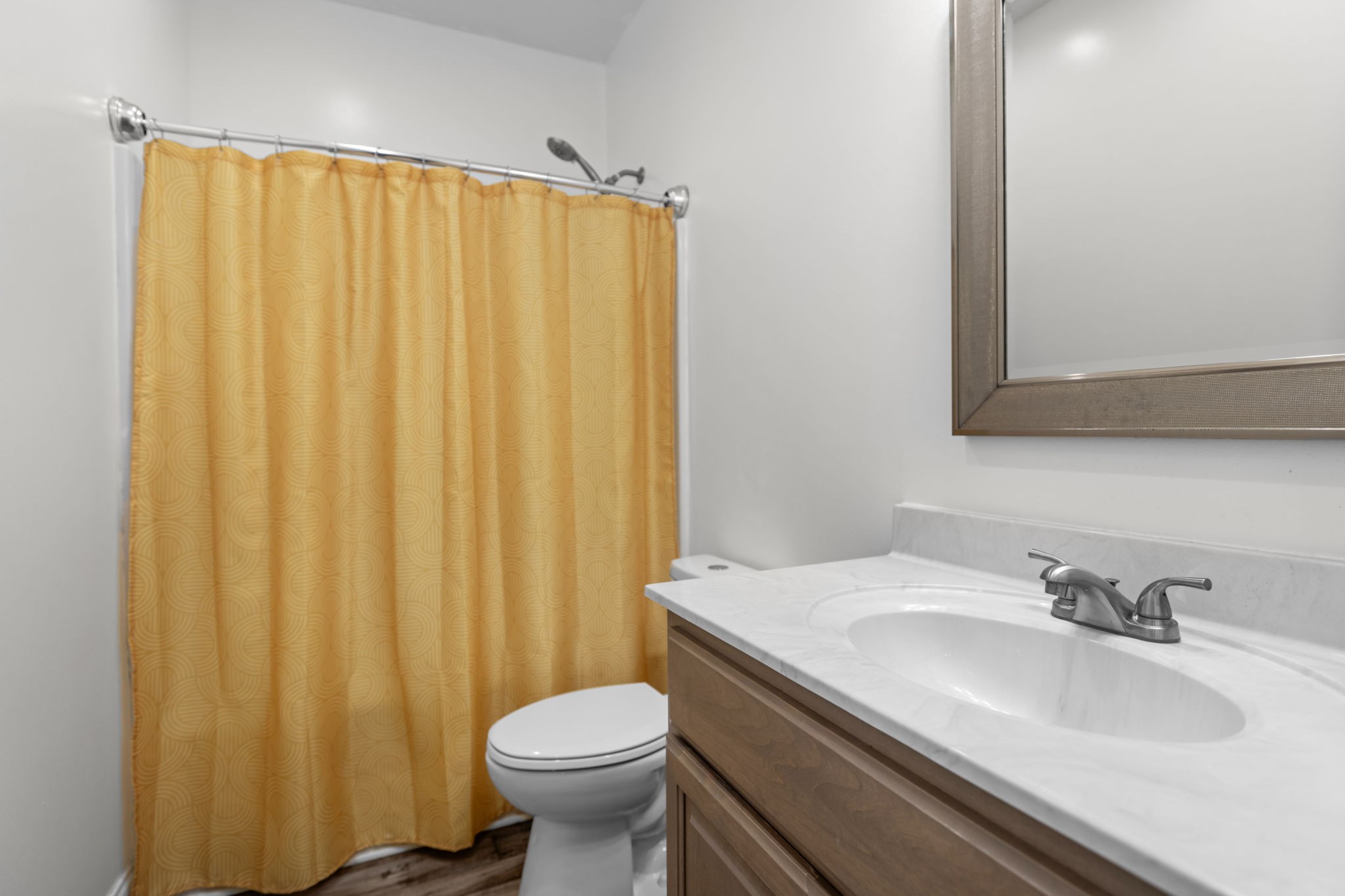 22 Hickory Drive Manchester, TN 37355 - Photo 21 of 37 a bathroom with a sink a toilet and a mirror