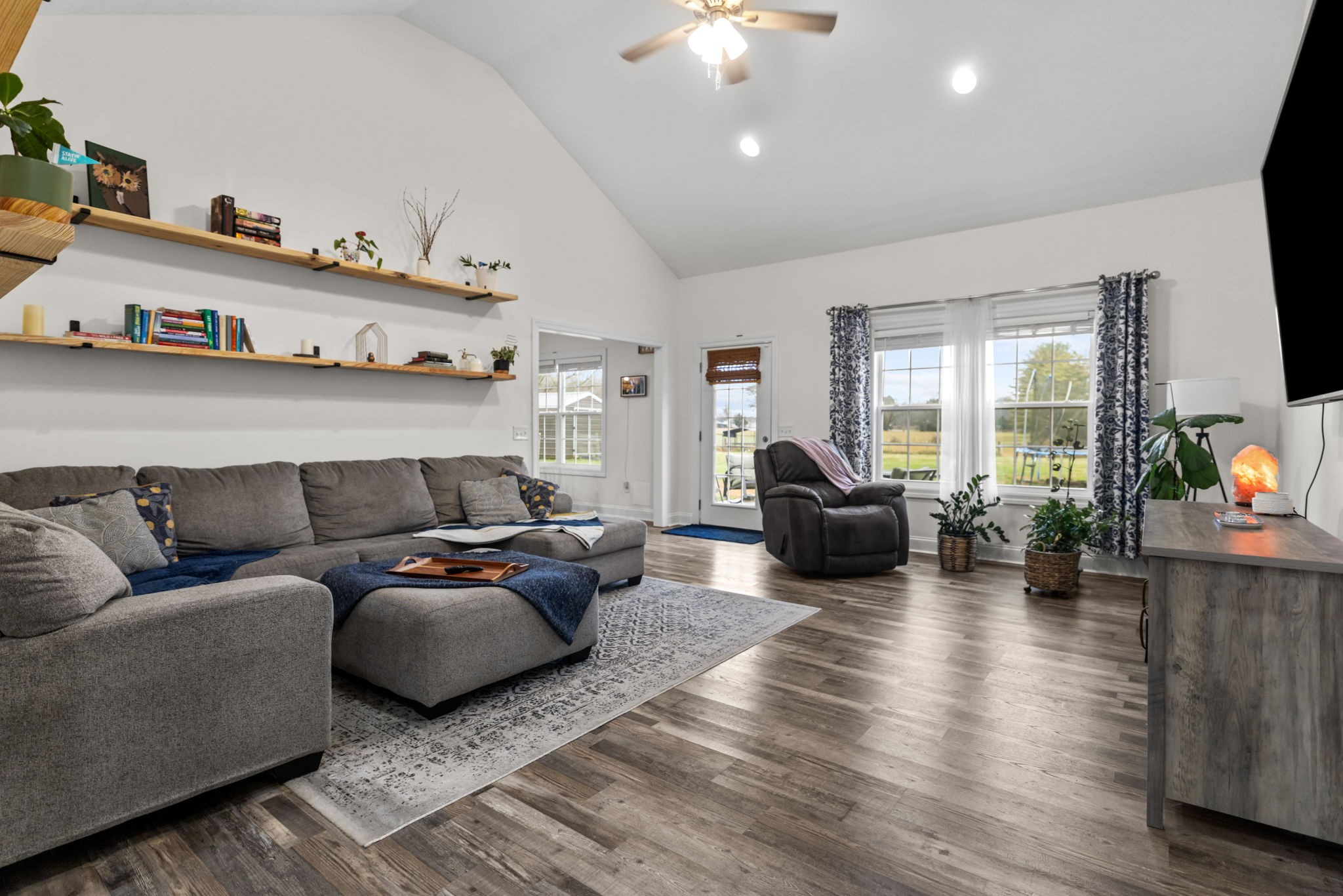 22 Hickory Drive Manchester, TN 37355 - Photo 6 of 37 a living room with furniture and a flat screen tv