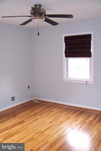 414 Course Street Northeast Vienna, VA 22180 - Photo 16 of 22 Bedroom #3