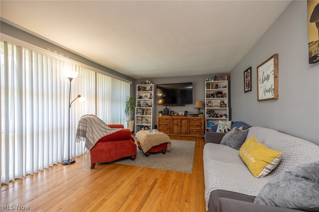 5612 Hauserman Road Cleveland, OH 44130 - Photo 21 of 23