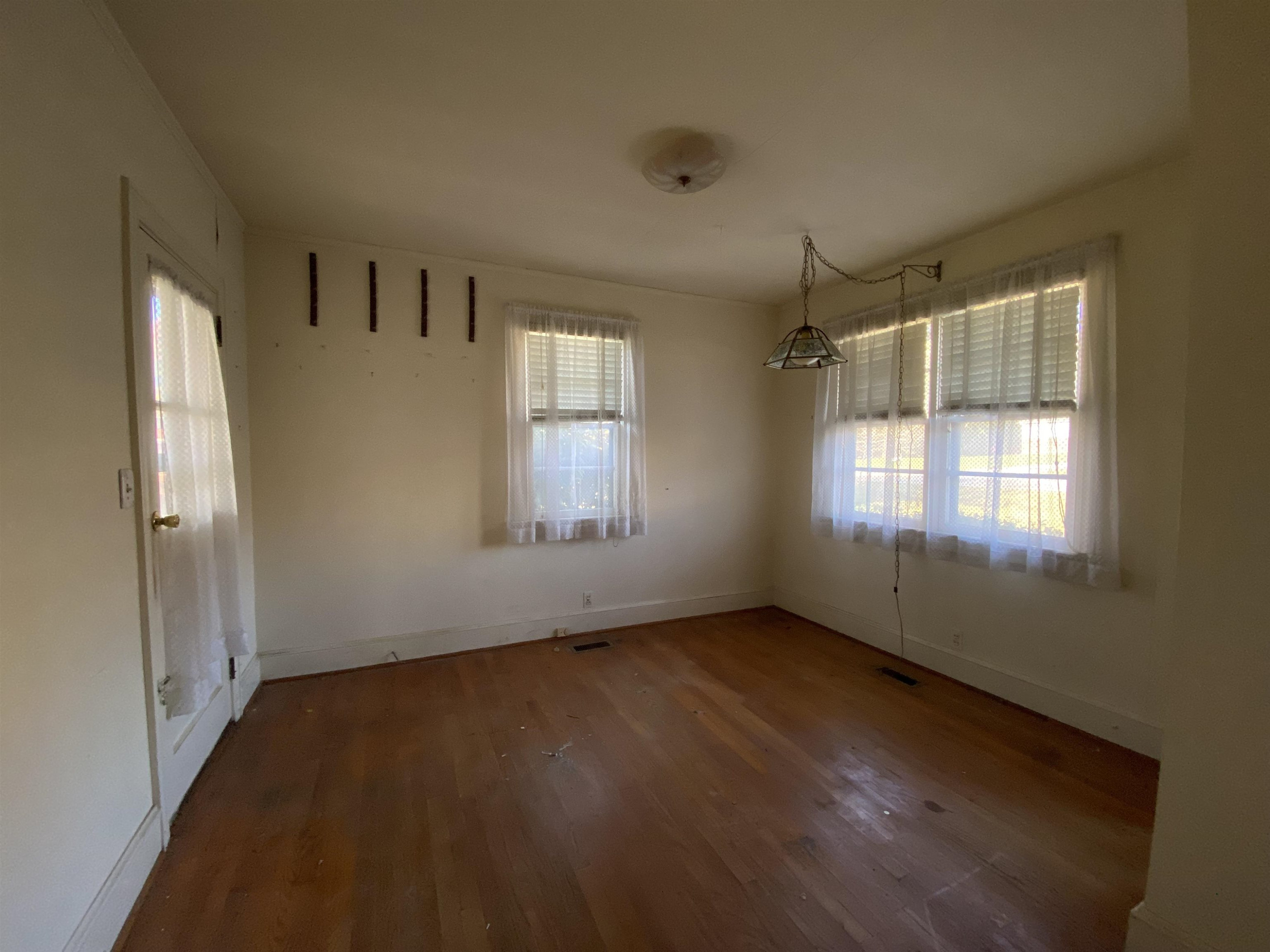 4015 St James Church Road Raleigh, NC 27604 - Photo 9 of 13 Photo 9