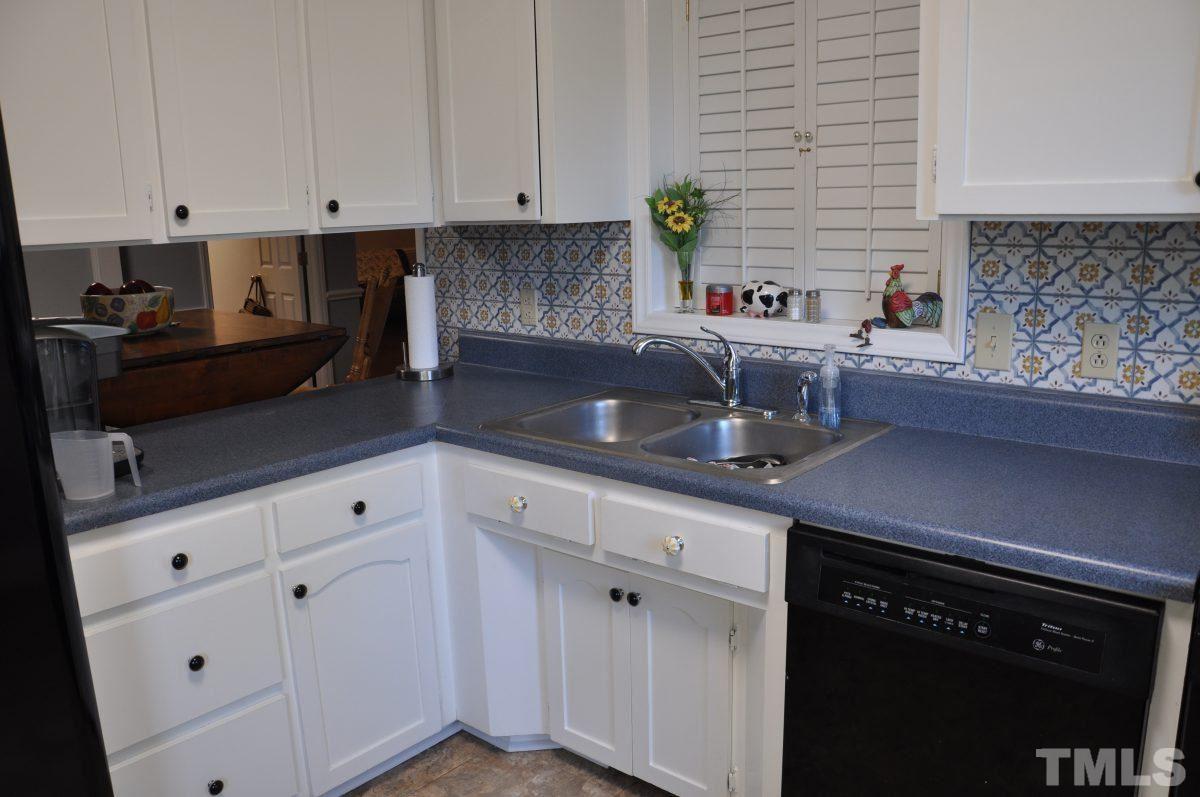 5750 Raleigh Road Benson, NC 27504 - Photo 6 of 14 Gallery Image 6