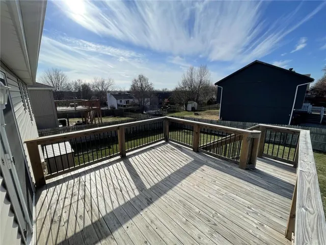 $329,999 | 203 Northwest 112 Terrace, Kansas City, MO 64155