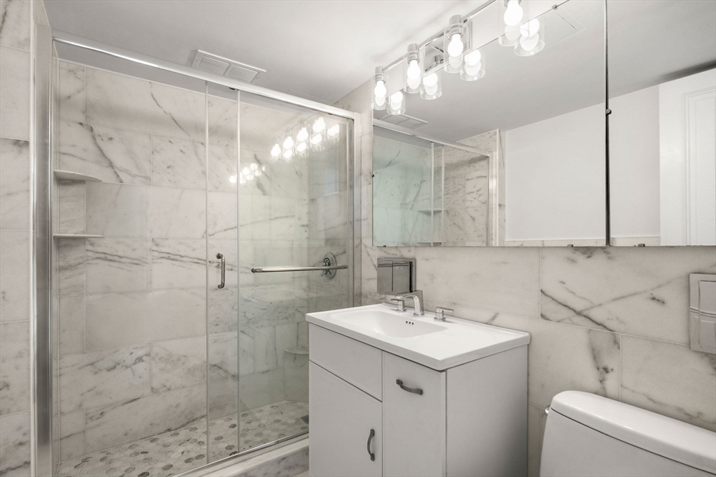 330 Beacon Street, Unit 153 Boston, MA 02116 - Photo 7 of 11