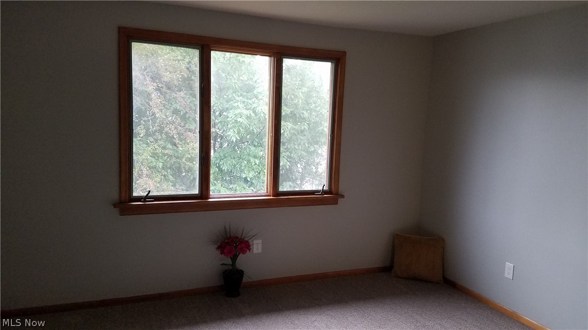 1065 Chalker Street Akron, OH 44310 - Photo 16 of 31 Gallery Image 16