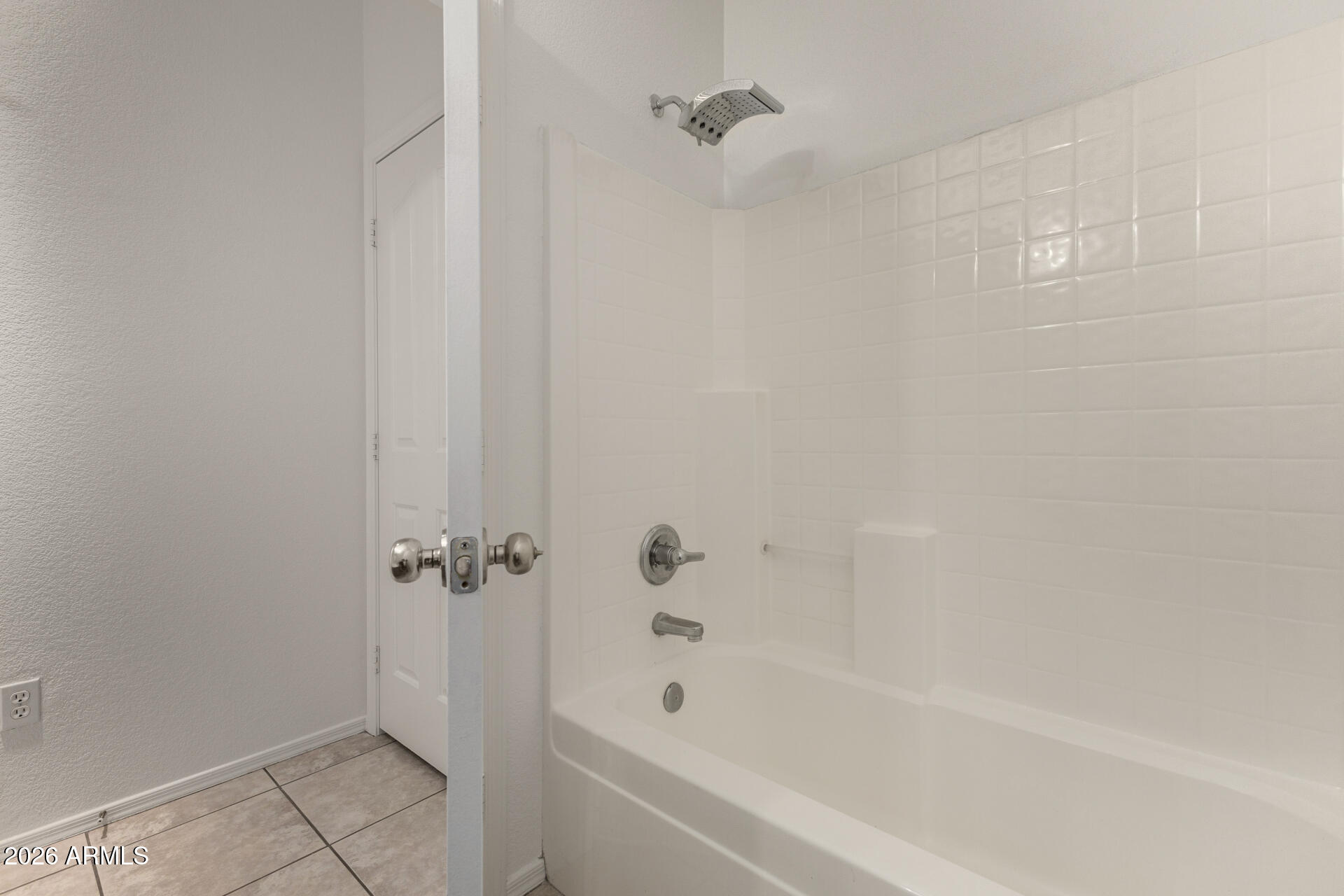 3832 East Jasper Drive Gilbert, AZ 85296 - Photo 26 of 43 a bathroom with a bathtub