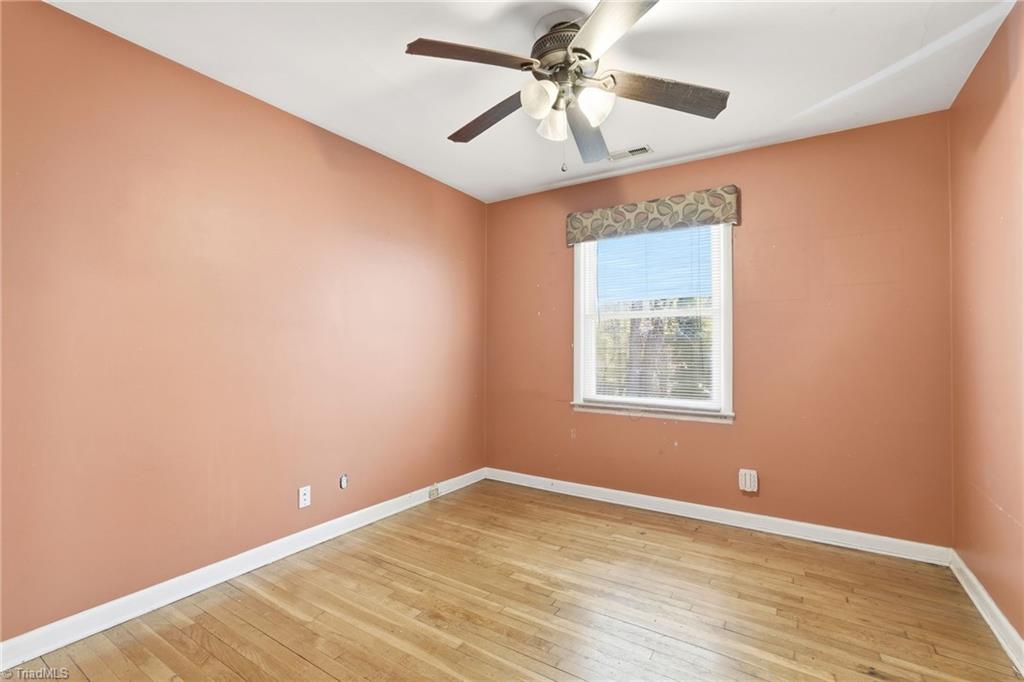 805 Lynn Dee Drive Winston-Salem, NC 27106 - Photo 23 of 32