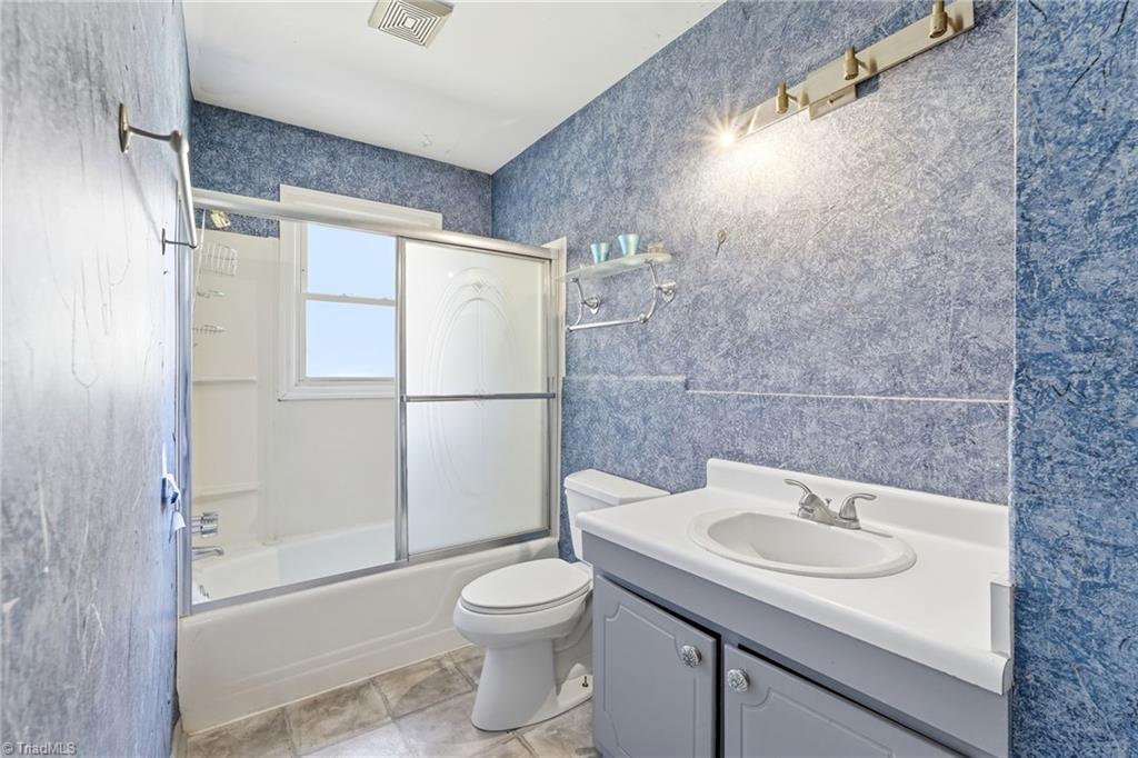 805 Lynn Dee Drive Winston-Salem, NC 27106 - Photo 24 of 32