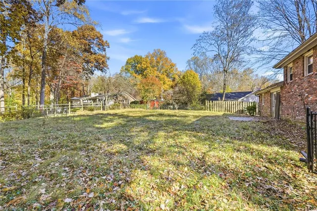 $265,000 | 805 Lynn Dee Drive, Winston-Salem, NC 27106