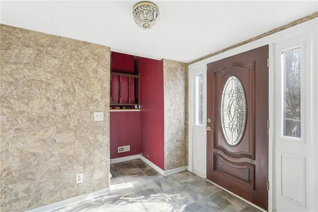 $265,000 | 805 Lynn Dee Drive, Winston-Salem, NC 27106