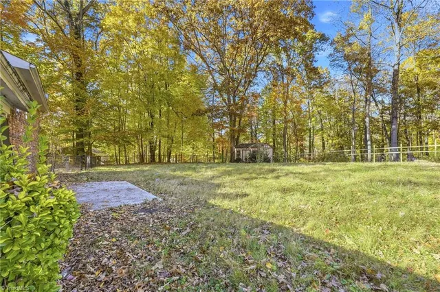 $265,000 | 805 Lynn Dee Drive, Winston-Salem, NC 27106