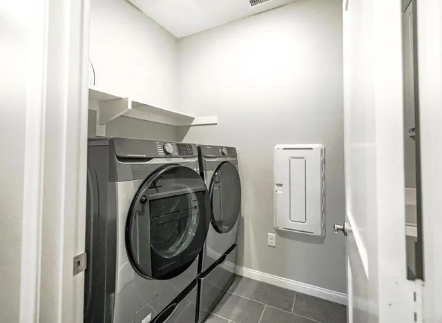 $1,100,000 | 1728 Vly Oak Way, Oceanside, CA 92056