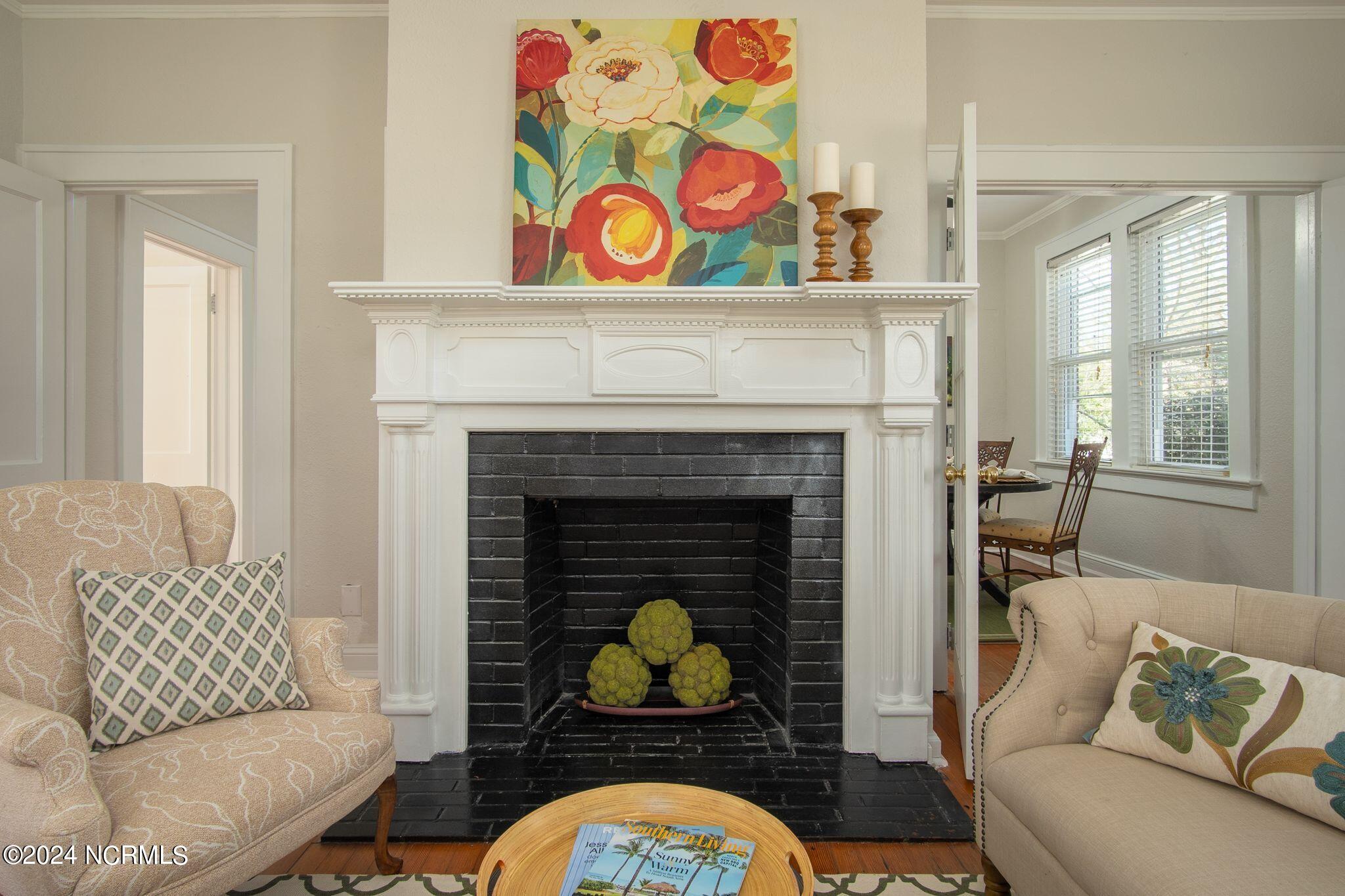 2405 Old Cherry Point Road New Bern, NC 28560 - Photo 12 of 45 Living Room