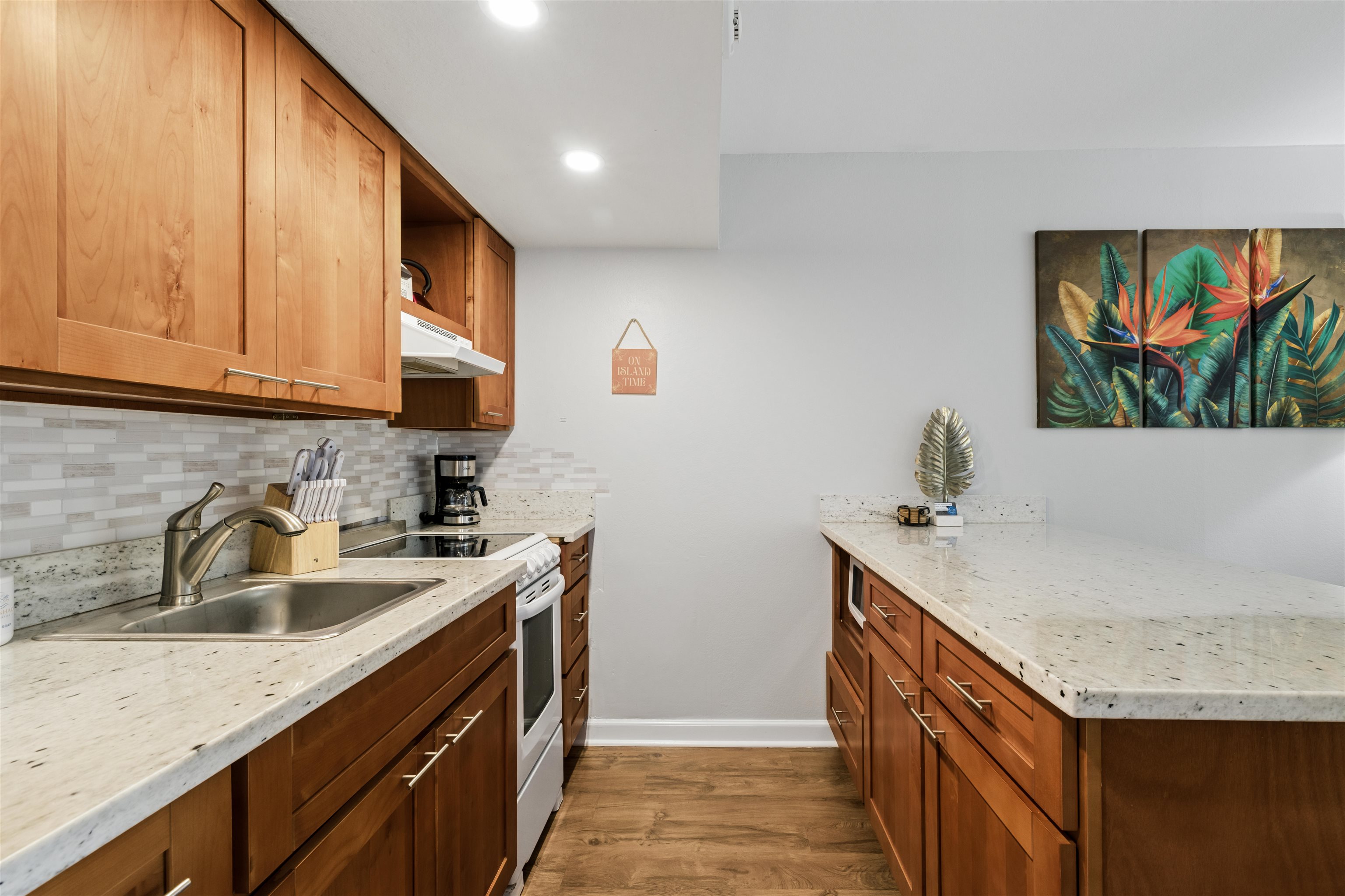 4365 Lower Honoapiilani Road, Unit 404 Lahaina, HI 96761 - Photo 9 of 22 Gallery Image 9