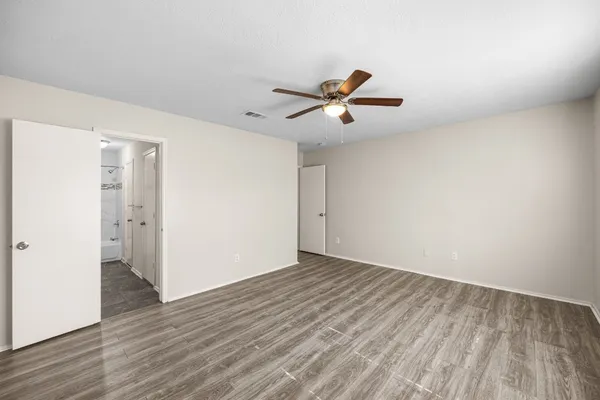 $2,200 | 11843 Sunny Stream Drive, Tomball, TX 77375