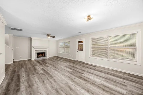 $2,200 | 11843 Sunny Stream Drive, Tomball, TX 77375