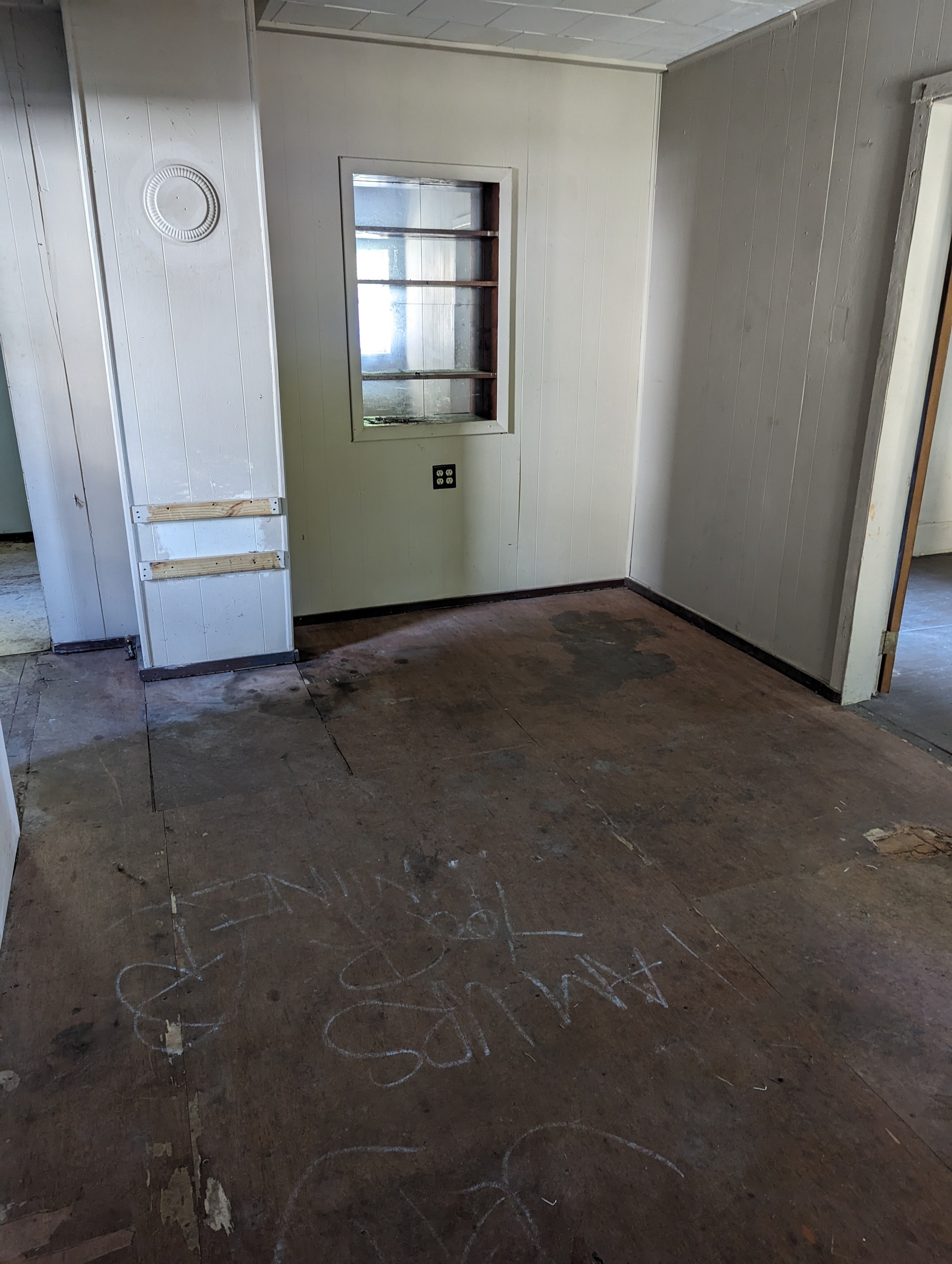 516 West 9th Street Connersville, IN 47331 - Photo 12 of 14