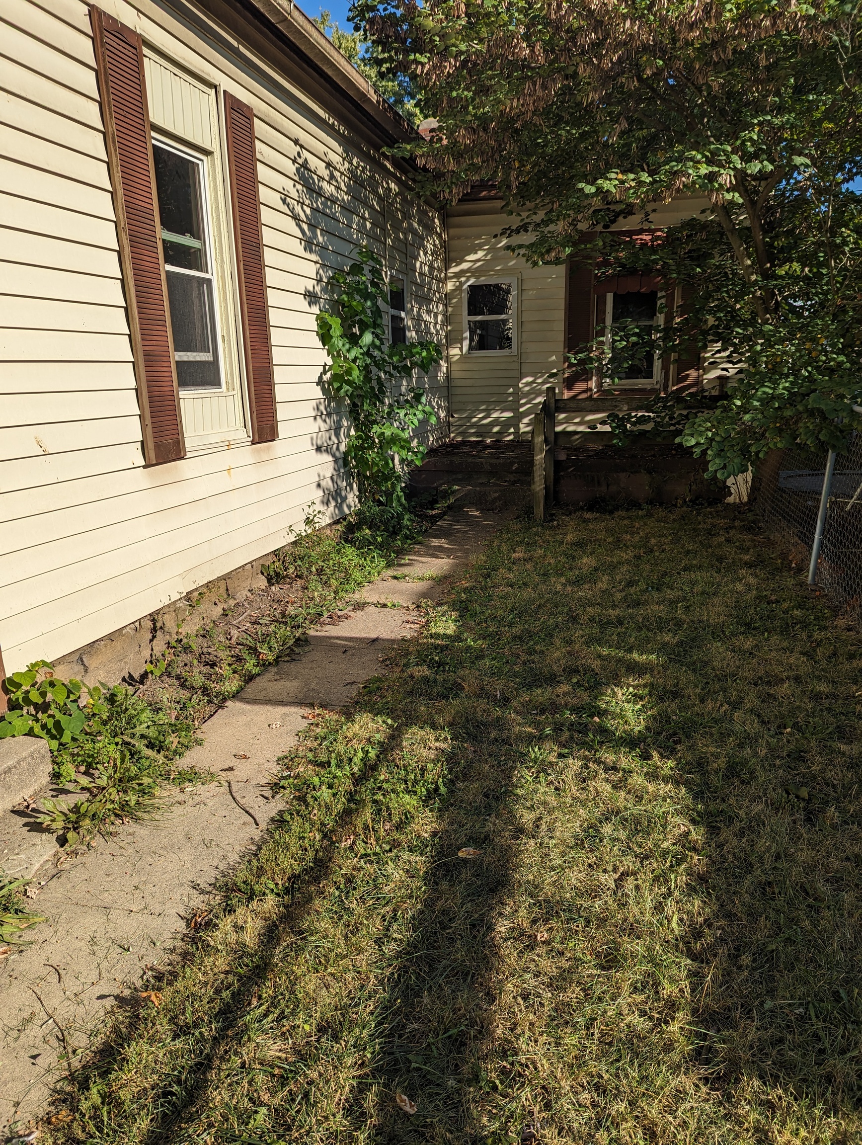 516 West 9th Street Connersville, IN 47331 - Photo 3 of 14