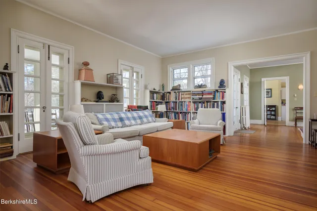 $1,195,000 | 148 South Street, Williamstown, MA 01267