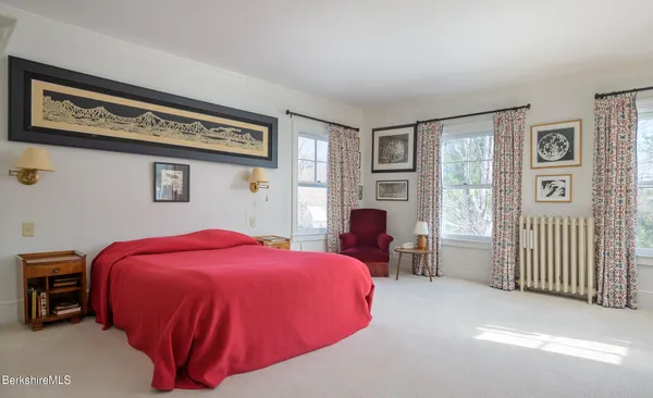 $1,195,000 | 148 South Street, Williamstown, MA 01267