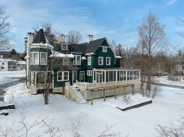 $1,195,000 | 148 South Street, Williamstown, MA 01267