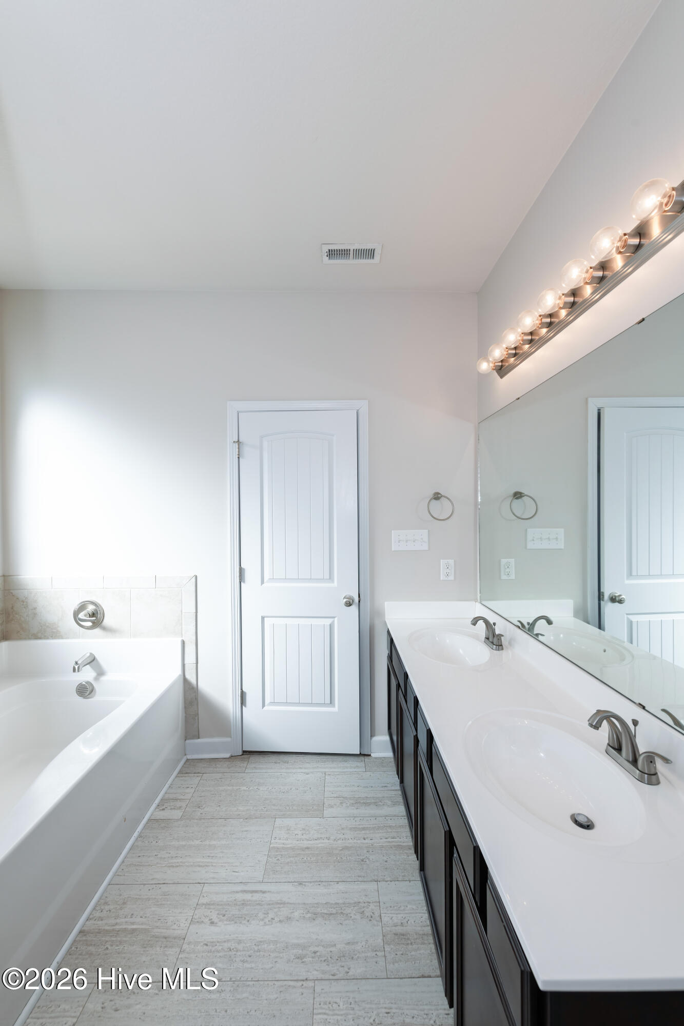 341 Frisco Way Holly Ridge, NC 28445 - Photo 28 of 61 Primary bathroom