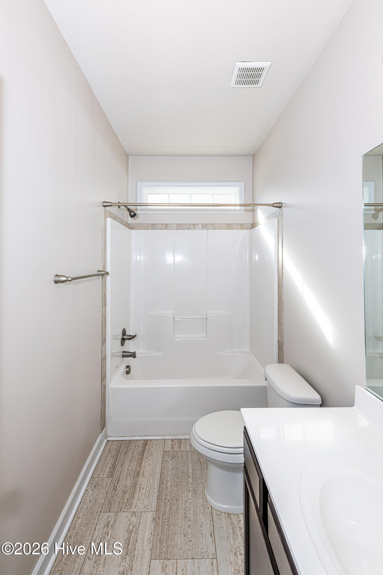 341 Frisco Way Holly Ridge, NC 28445 - Photo 37 of 61 Upstairs hall full bathroom