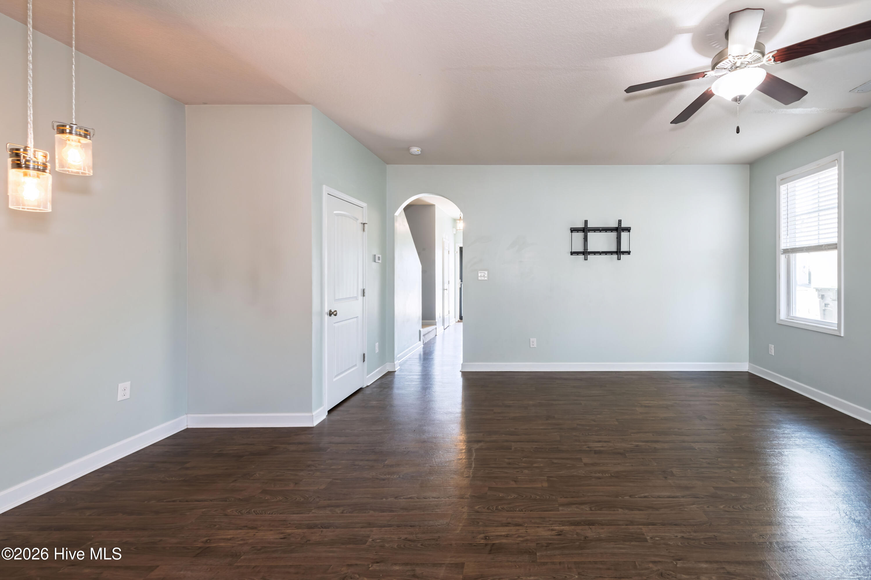 341 Frisco Way Holly Ridge, NC 28445 - Photo 5 of 61 Living room