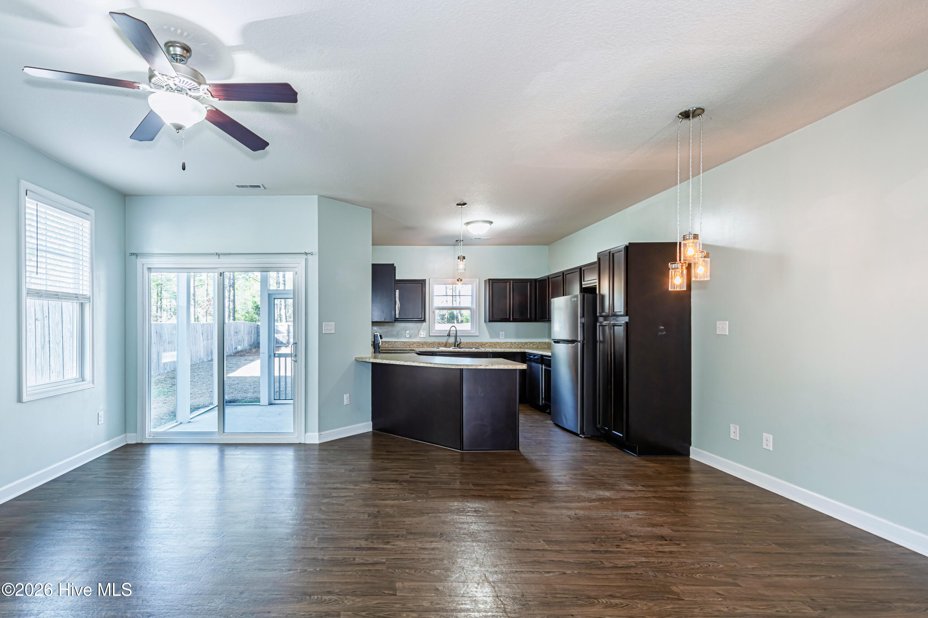341 Frisco Way Holly Ridge, NC 28445 - Photo 7 of 61 Living room