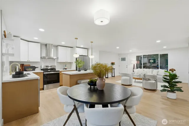 $725,000 | 13417 Meridian Place West, Everett, WA 98208