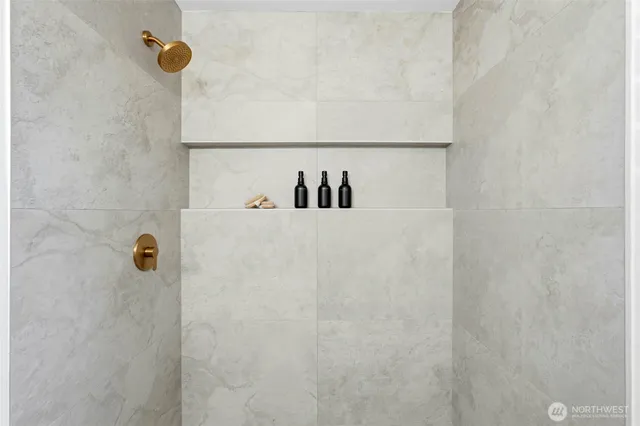 $725,000 | 13417 Meridian Place West, Everett, WA 98208