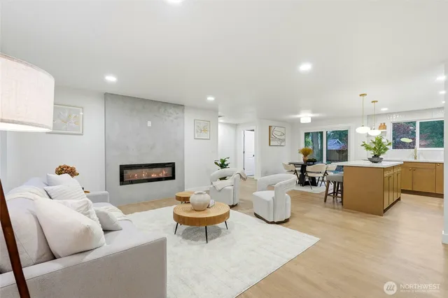 $725,000 | 13417 Meridian Place West, Everett, WA 98208