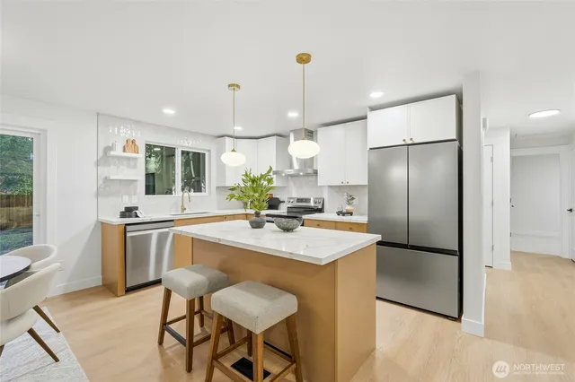 $725,000 | 13417 Meridian Place West, Everett, WA 98208