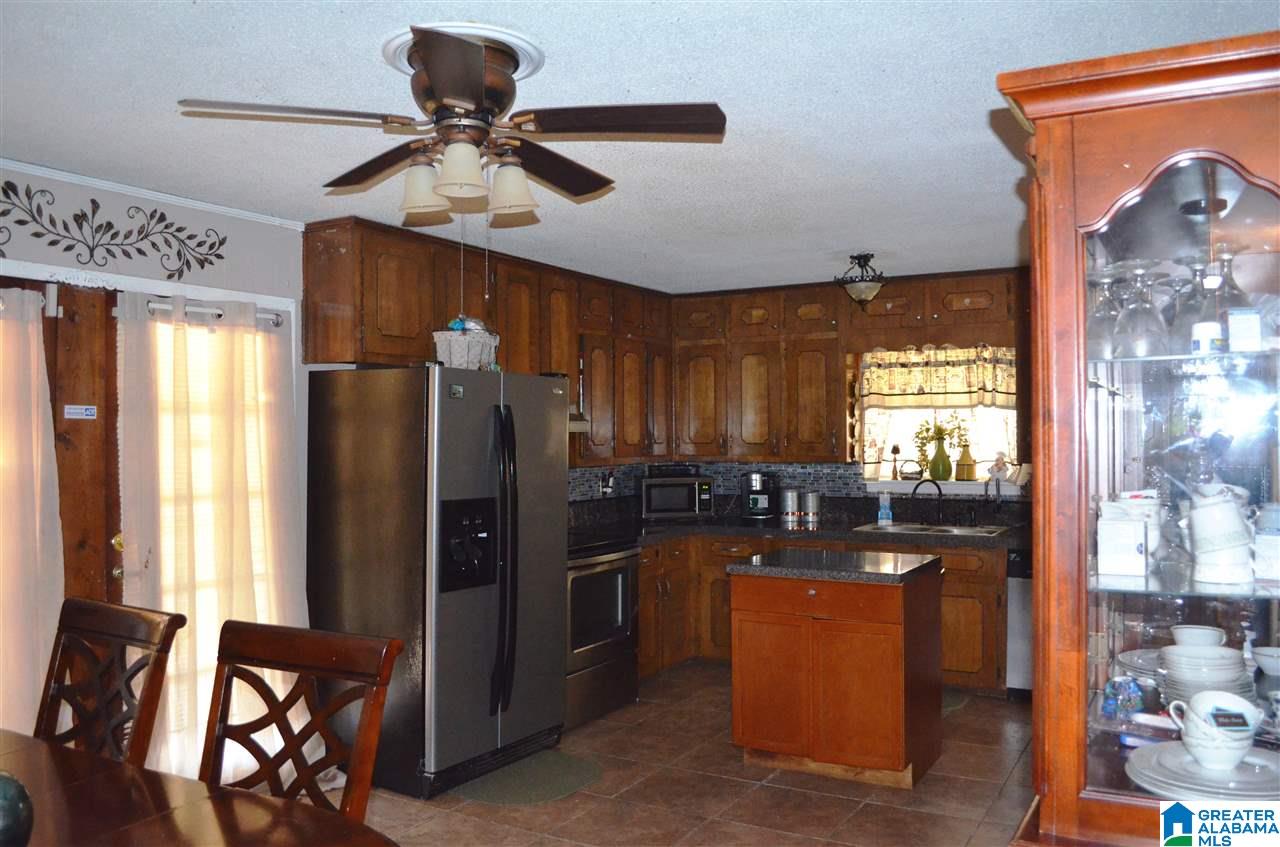 2736 6th Street Northeast Birmingham, AL 35215 - Photo 7 of 21