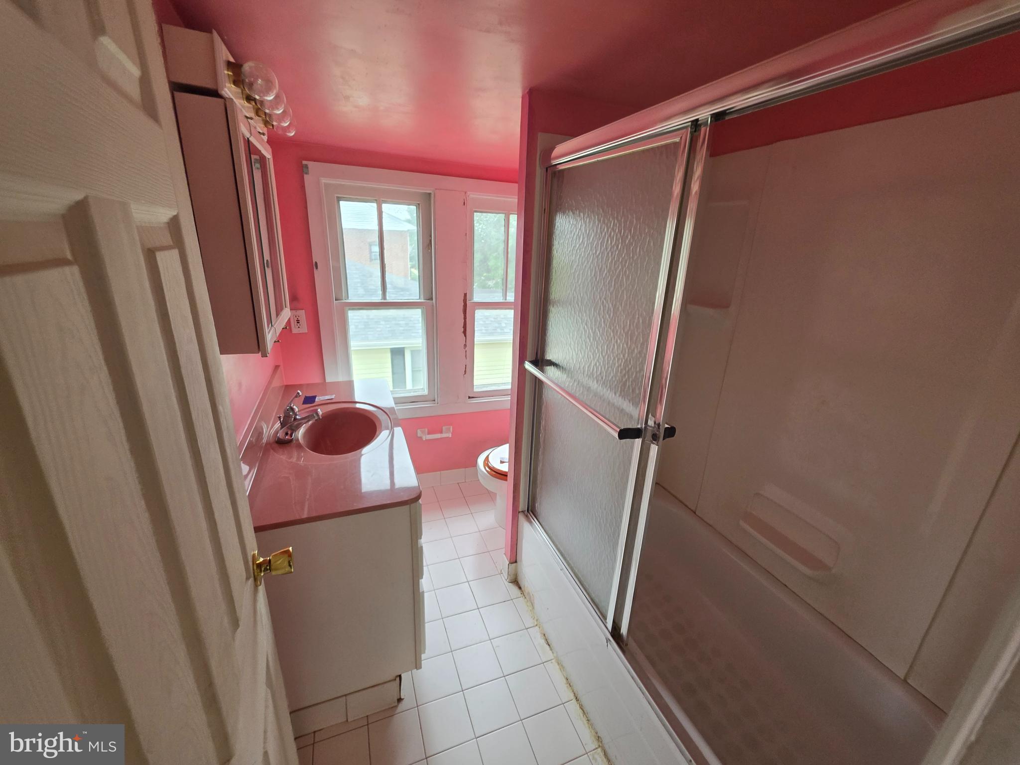 2640 Ridgely Street Baltimore, MD 21230 - Photo 17 of 20 bathroom