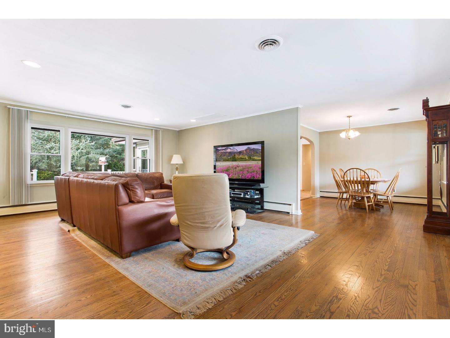 207 Oxmead Road Westampton, NJ 08060 - Photo 8 of 25 Gallery Image 8
