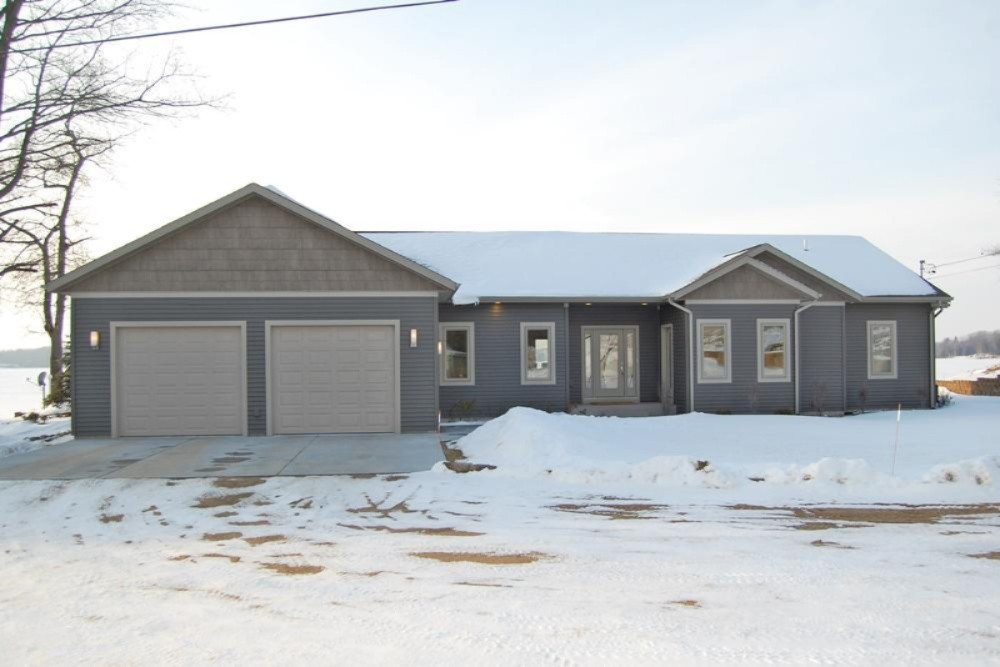 8041 Roosevelt Road Mecosta, MI 49332 - Photo 2 of 18 2 Newer Home