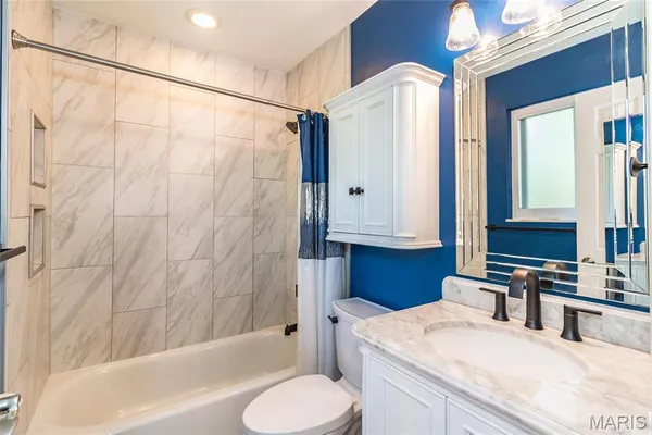 $3,695 | 123 Oakside Lane, St. Louis, MO 63122