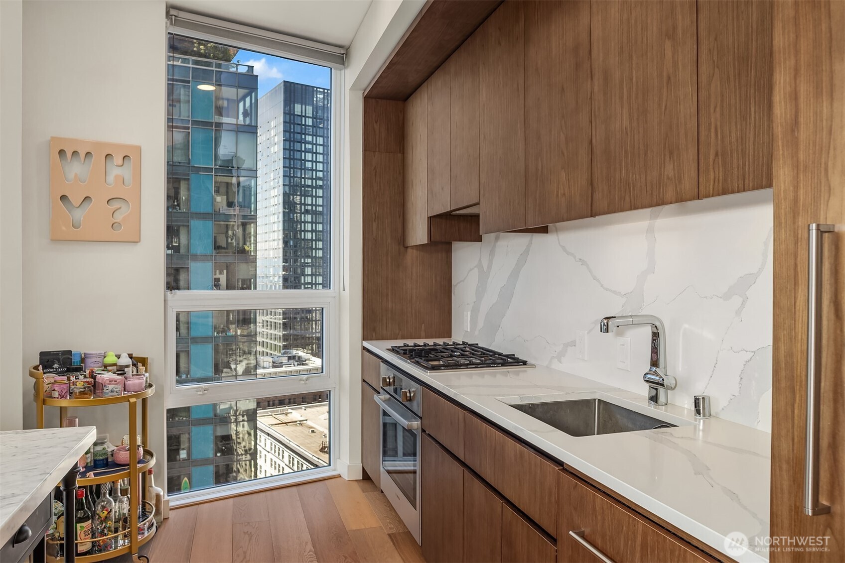 121 Stewart Street, Unit 2008 Seattle, WA 98101 - Photo 9 of 34