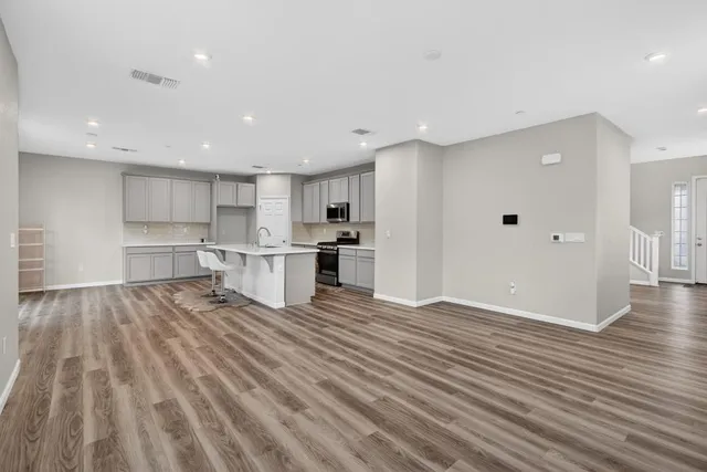 $582,000 | 9453 Del Seis Drive, Sacramento, CA 95829