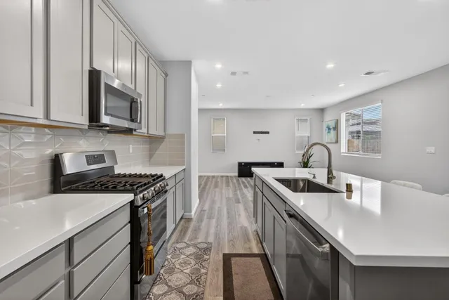 $582,000 | 9453 Del Seis Drive, Sacramento, CA 95829