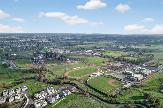 $582,000 | 9453 Del Seis Drive, Sacramento, CA 95829