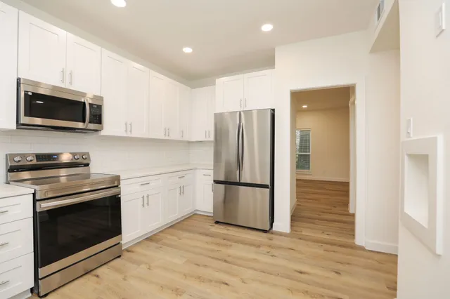 $2,800 | 1115 Augusta Drive, Unit A2, Houston, TX 77057